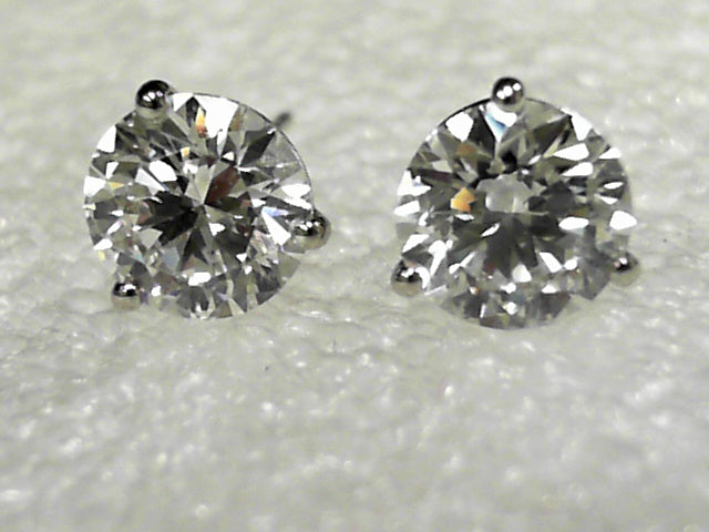 14k White Gold New Lab Diamond Studs, 3.00ctw ctw VS2 / F, New